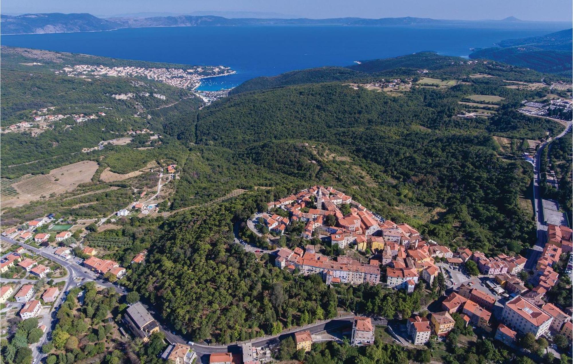 2 Bedroom Gorgeous Apartment In Labin Rasa Екстер'єр фото
