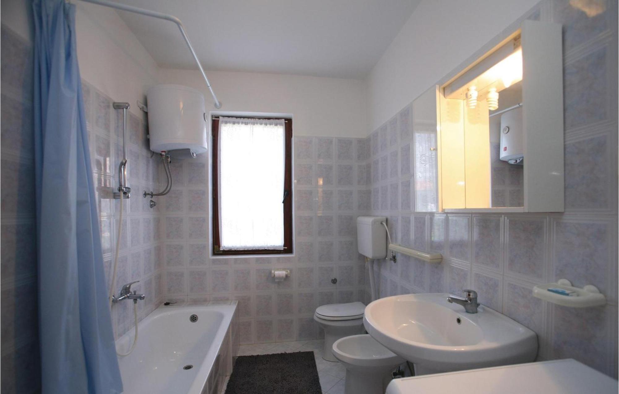 2 Bedroom Gorgeous Apartment In Labin Rasa Екстер'єр фото