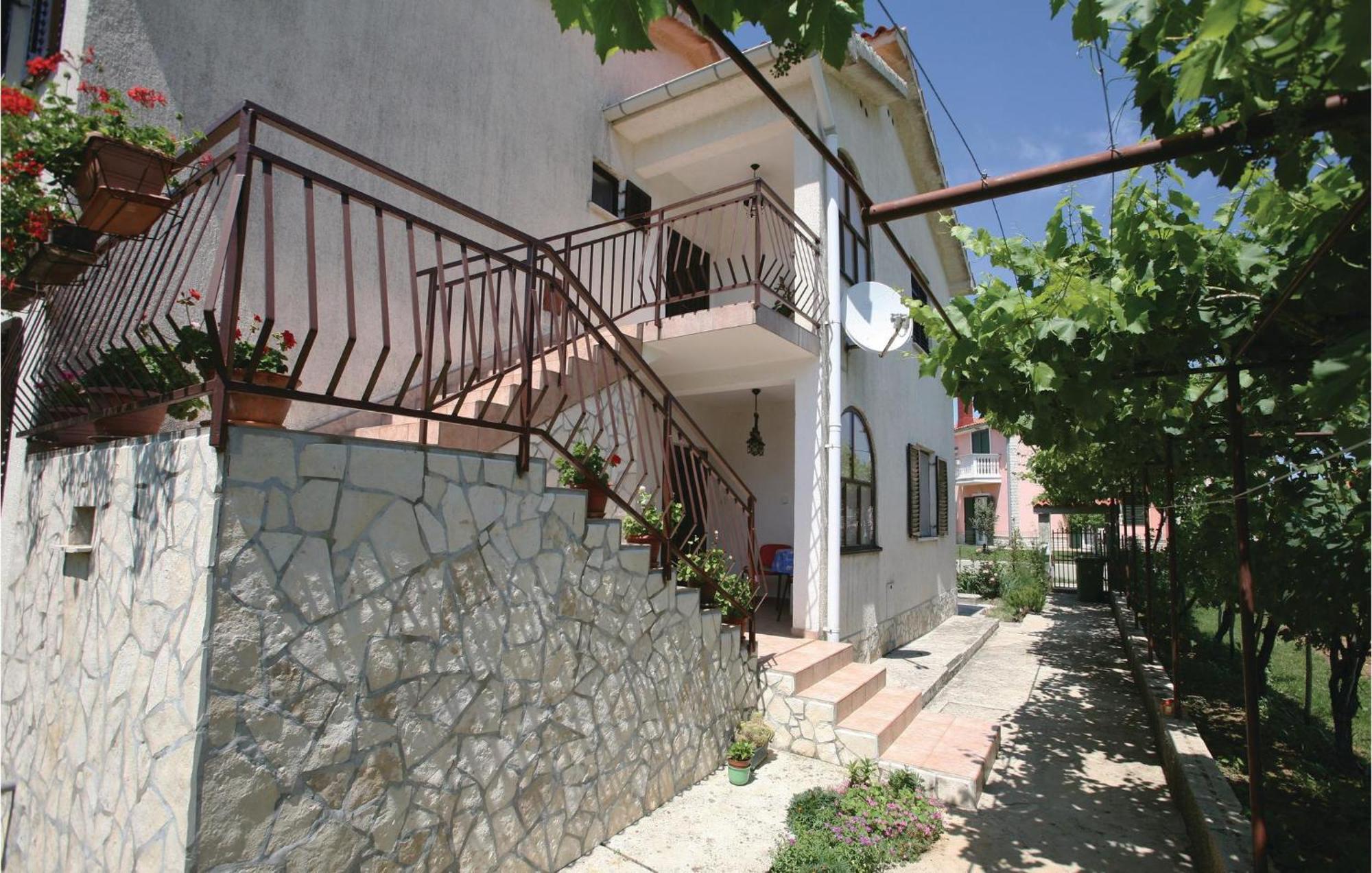 2 Bedroom Gorgeous Apartment In Labin Rasa Екстер'єр фото